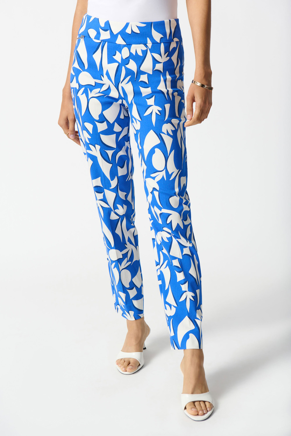 Pantalon ajusté, motifs bicolores modèle 242139. Blue/vanilla