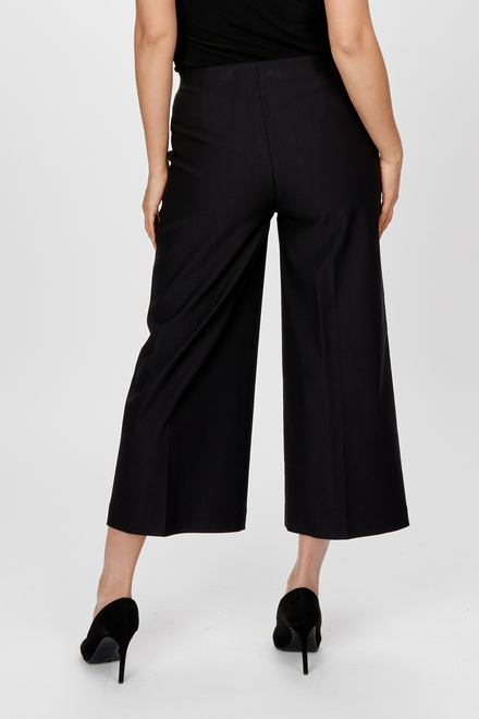 Pleated Cropped Pants Style 242142. Black. 2
