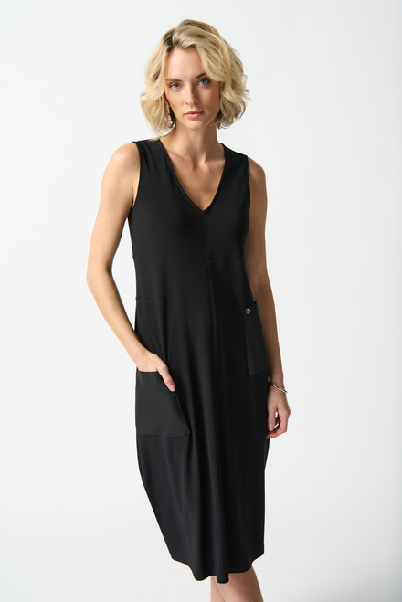 V-Neck Pocket Dress Style 242161. Black. 4