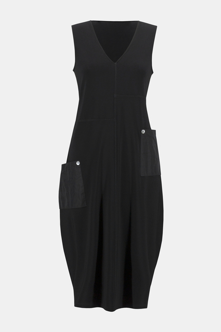 V-Neck Pocket Dress Style 242161. Black. 5