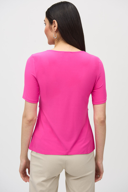 T-shirt volant&eacute;, col rond mod&egrave;le 242214. Ultra Pink. 2