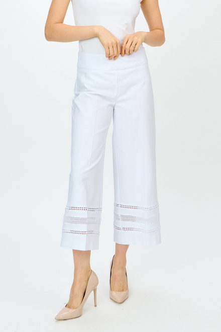 Wide Leg Patterned Capris Style 241073. White