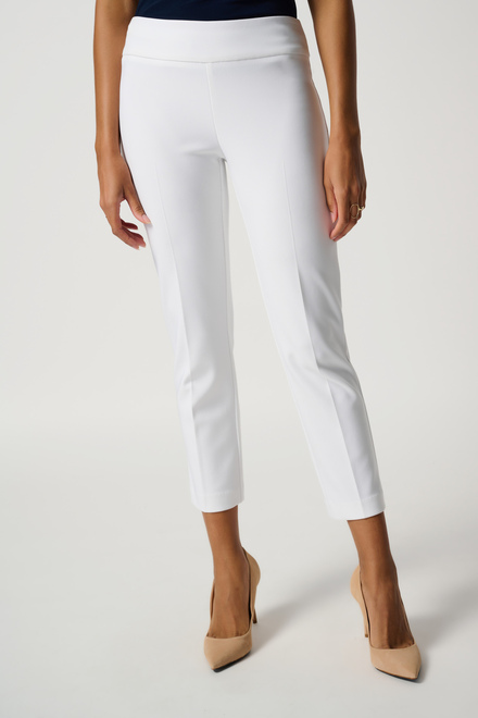 Pleated Front Cropped Pants Style 181089. White. 2