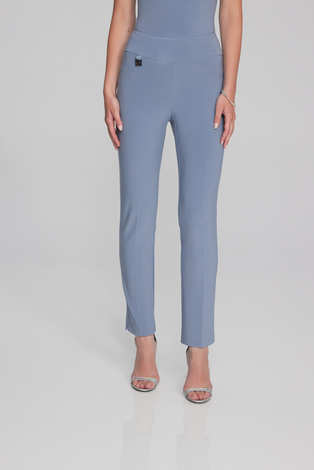 Pantalon droit, plis marqu&eacute;s mod&egrave;le 144092S24. Serenity Blue. 2