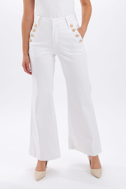 Pantalon en denim mod&egrave;le 246227U. Blanc. 2