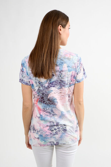 Floral Jewel-Embellished T-Shirt Style 80102-6100. Blue/pink. 2
