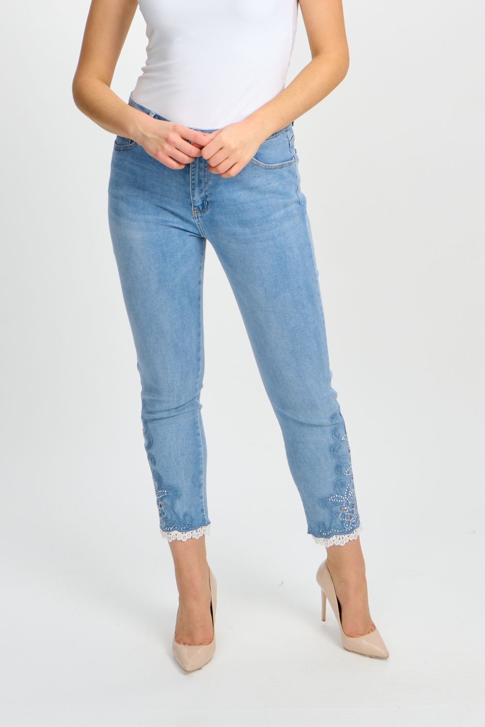 Bleached Embroidered Mid-Rise Jeans Style 80507-6100. As Sample