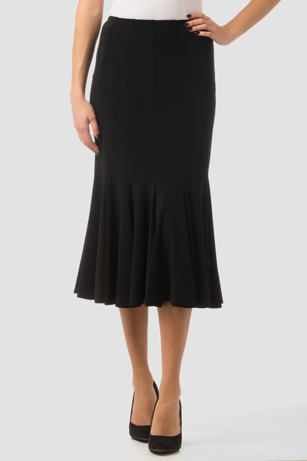 Joseph Ribkoff skirt style 163084. Black